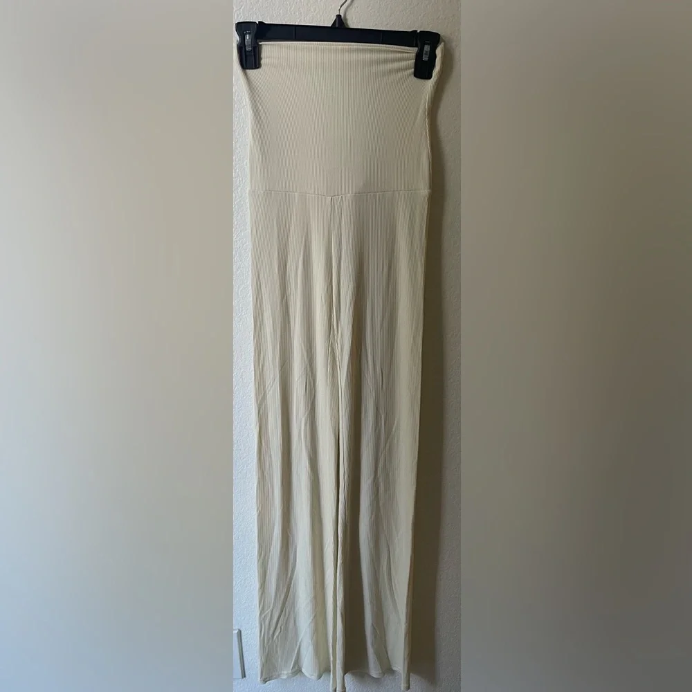 SKIMS Cream soft lounge Ribbed Pants - Picture 3 of 4